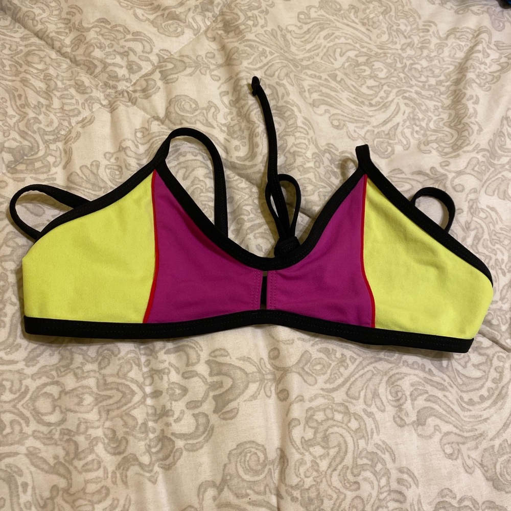 Jolyn top